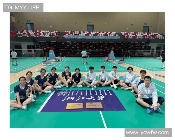 杭州羽毛球队在世界锦标赛积分榜上以59分稳居第一名展现强大实力